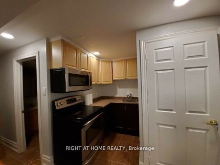 For Lease - 7 Presidential Street Unit# Lower, Vaughan, Ontario - Photo 2