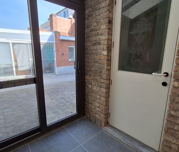 Rustig gelegen gelijkvloers appartement in hartje Poperinge met gun... - Photo 3