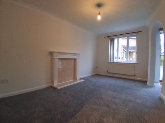 The Shaulders, Taunton, Somerset, TA2 - Photo 1