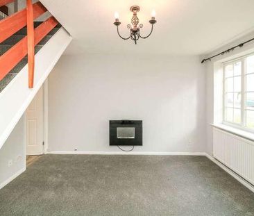 Calverley Close, Bishops Stortford, CM23 - Photo 2