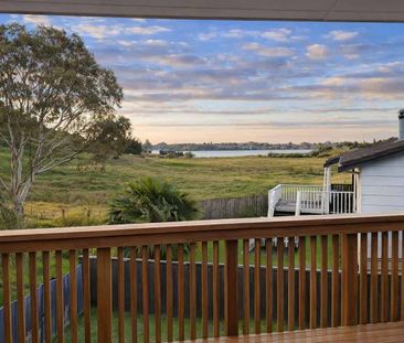 Private 3 Bedroom Home with Mount Views - Photo 4