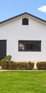 Comfortable Living Meets Everyday Convenience in Argenton! - Photo 4