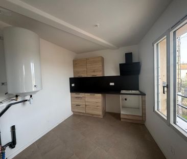 Location Appartement 2 pièces 45m² POURRIERES 83910 - Photo 1