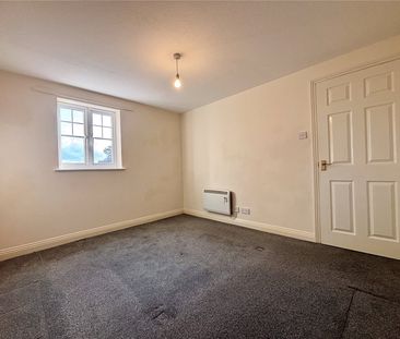 Gould Close, Newbury, Berkshire, RG14 - Photo 3