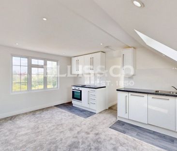 Thorn Close, UB5, Northolt - Photo 6