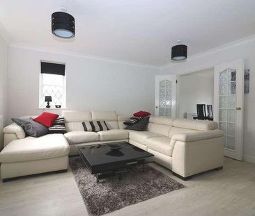 Kingston Avenue, Shoeburyness, Southend-on-sea, Essex, SS3 - Photo 4