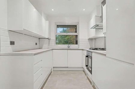 Holly Park Estate, London, N4 - Photo 2