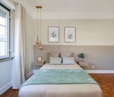 Rua da Palmeira, Lisbon, Lisbon 1200-219 - Photo 6