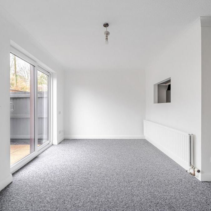 2 bedroom terraced house to rent - Photo 1