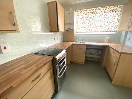 Winchester Gardens, Plymouth, Devon, PL5 - Photo 4