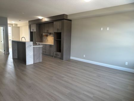 For Lease - 17 Keystone Trail Unit# UNIT 4, Welland, Ontario - Photo 2