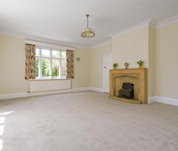 6 bedroom detached house to rent - Photo 4