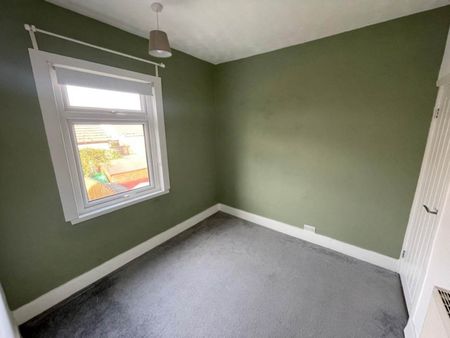 2 Bedroom Terraced For Rent - Photo 2