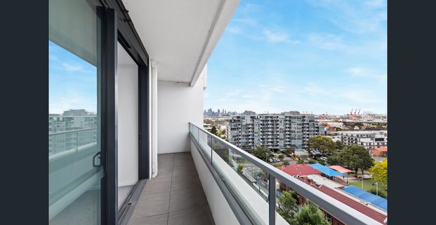 Central, city views! - Photo 1