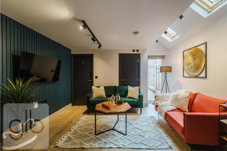 1 bedroom in a house share to rent - Photo 3