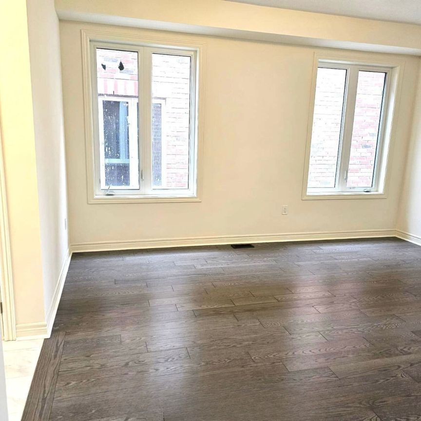 For Lease - 1188 Drinkle Crescent, Oshawa, Ontario - Photo 1