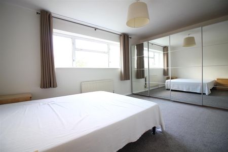 Wordsworth Way, West Drayton - Photo 5