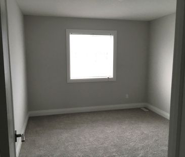 For Lease - 1244 Sandbar Street, London North, Ontario - Photo 4