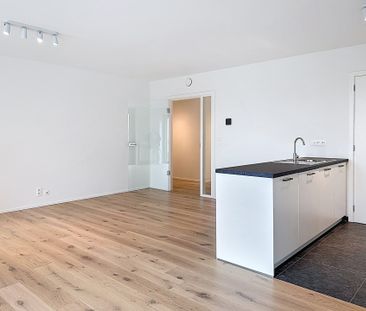 Appartement - à louer - Photo 3
