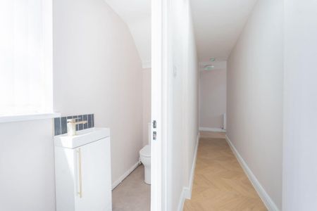 5 bedroom terraced house to rent - Photo 3