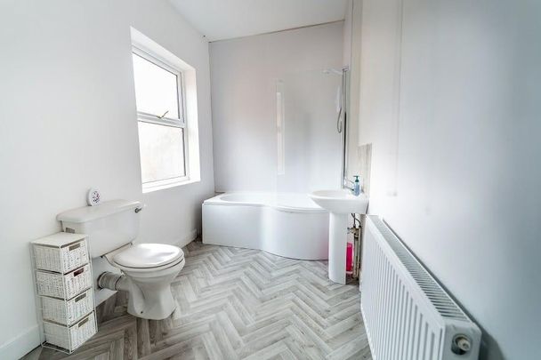 3 bedroom terraced house to rent - Photo 1