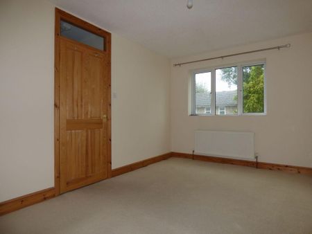 1 bedroom semi-detached house to rent - Photo 3