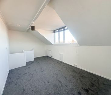 3 Bed Terraced House, Leeds, LS9 - Photo 2