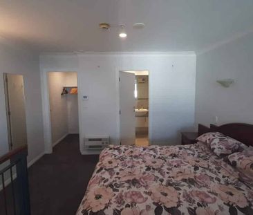 Parkside Hotel - 1 Bdrm Loft Apartment Furnished - Photo 5