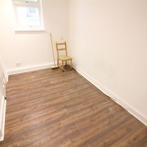 Madeley Road, London - Photo 2