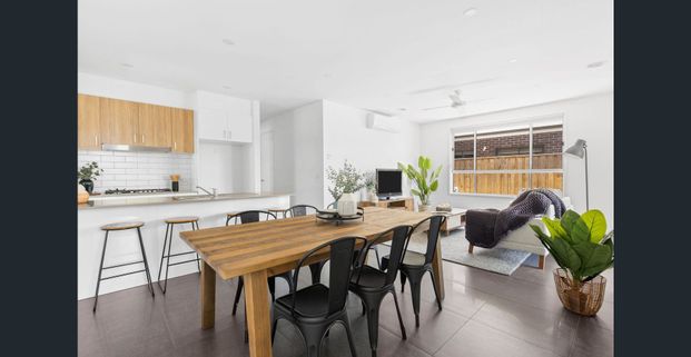 Spacious, Light And Bright Family Home! - Photo 1