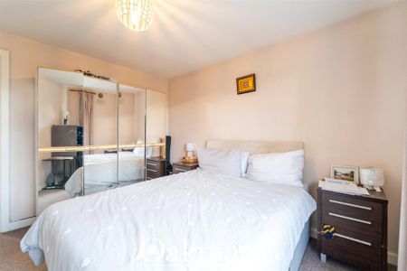 5 bedroom detached house to rent - Photo 4