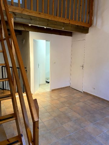 Appartement P2 58M2 - Saint Césaire - Photo 2