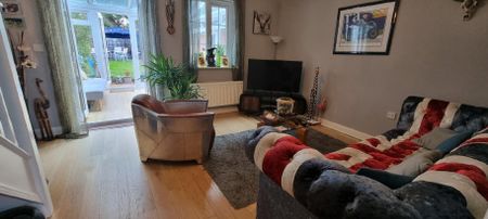 Woodlands, Bexhill-on-Sea, East Sussex - Photo 3