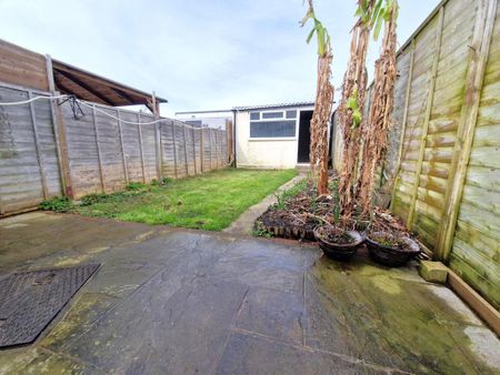 2 bedroom house to rent - Photo 3