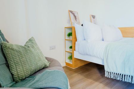 1 bedroom private hall to rent - Photo 3