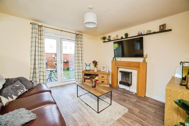 4 bedroom townhouse to rent - Photo 1