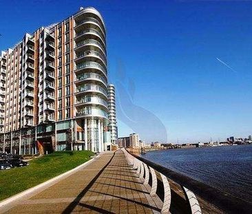 New Providence Wharf, Fairmont Ave, E14 - Photo 1