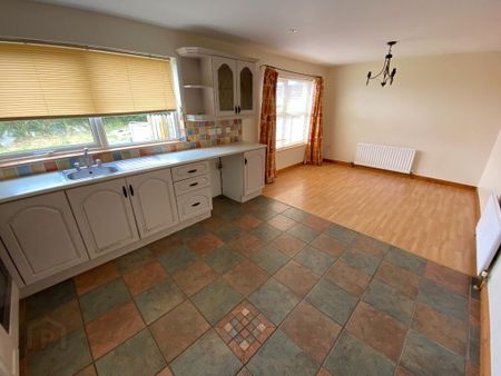 33 Church Court, Clough, Newcastle, BT30 8QX - Photo 5