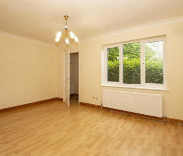 3 bedroom detached house to rent - Photo 4
