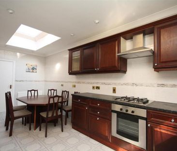 5 bedroom semi-detached house to rent - Photo 1