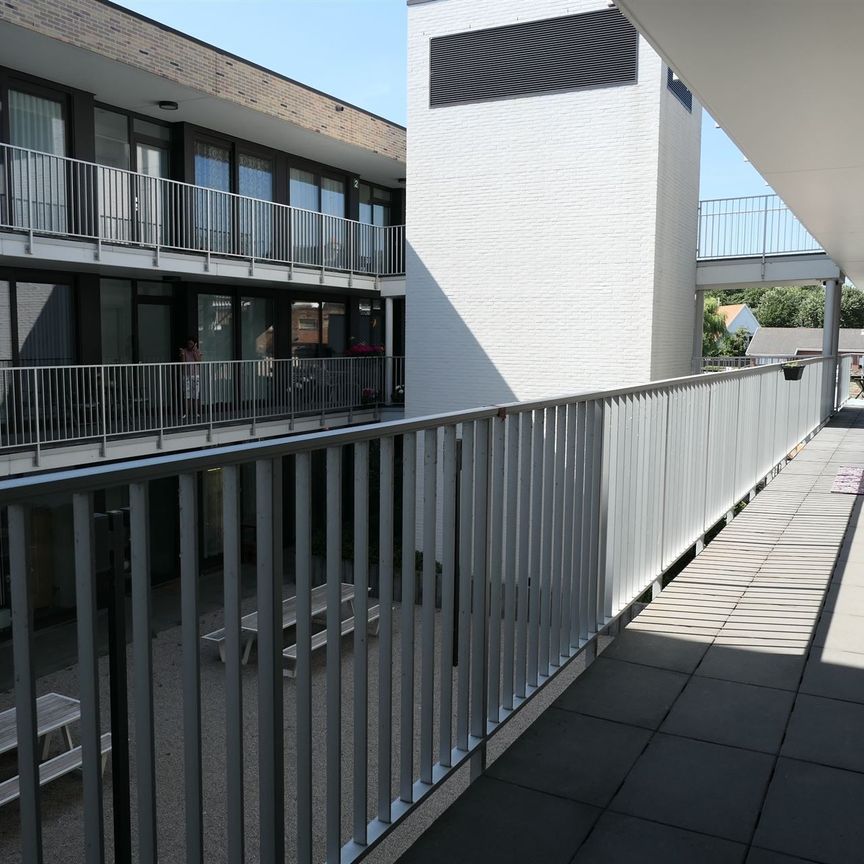 RECENT / 1 SLPK / MET STAANPLAATS - Foto 1