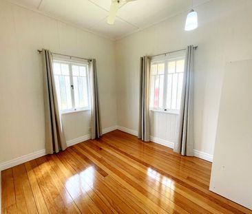 8 Foote Street, 4305, Newtown Qld - Photo 3