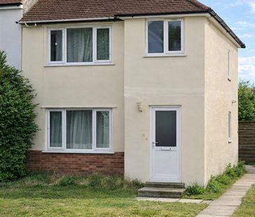 Heathfield Rise, Ruislip HA4, London - Photo 1