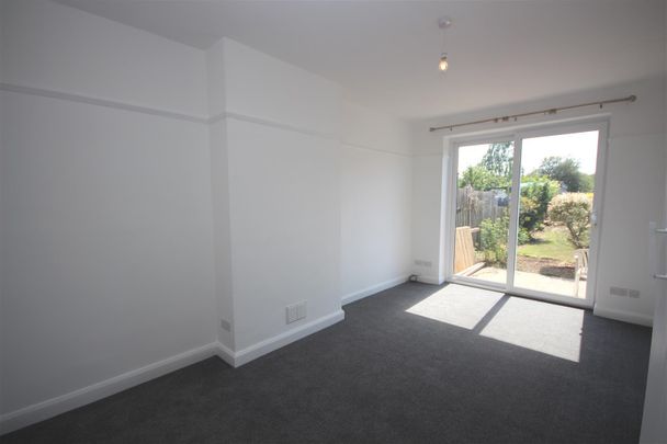 3 bedroom Semi-Detached House to let - Photo 1