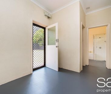 Charming Character Home - 2 Bedrooms, 1 Bathroom - Photo 1