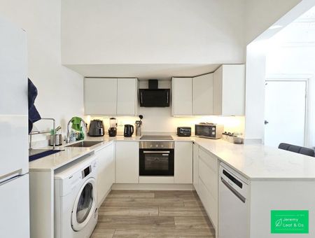 2 bedroom flat to rent - Photo 4