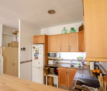 Bright 2-bedroom apartment for rent in Extramurs - Photo 5