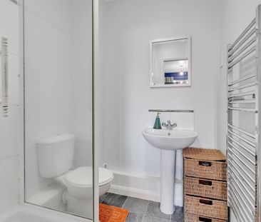 2 Bed Flat, Hever Hall, CV1 - Photo 3