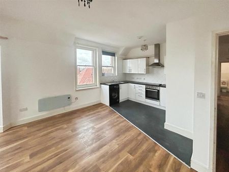 2 bedroom apartment to rent - Photo 2