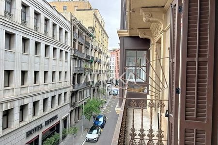Piso de diseño en alquiler temporal junto a Plaça Universitat, Barcelona - Photo 3